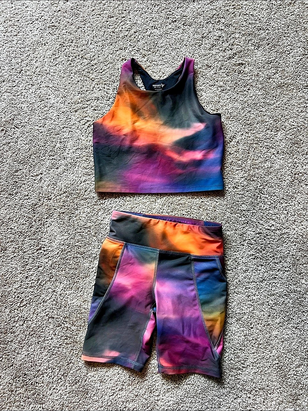 Old Navy Powersoft Go-Dry High-Rise Bike Short Set Abstract Bike Short Set